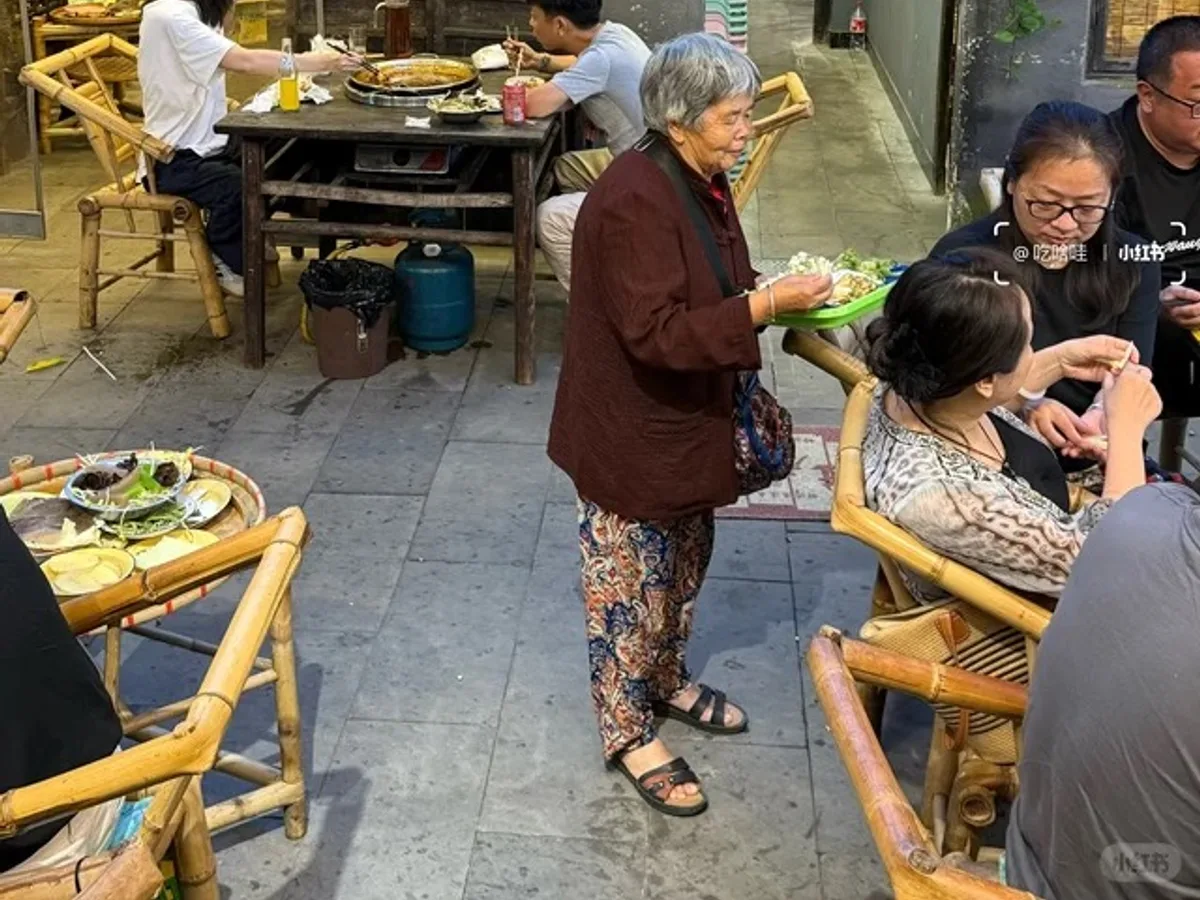 Chengdu Back Alley Hotpot Private Dining (Half-Day)